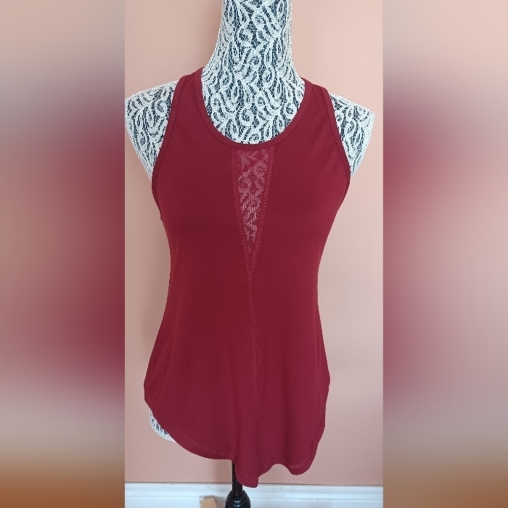 ZYIA Active Effortless Mesh Tank Top Racerback in Crandberry Size Large